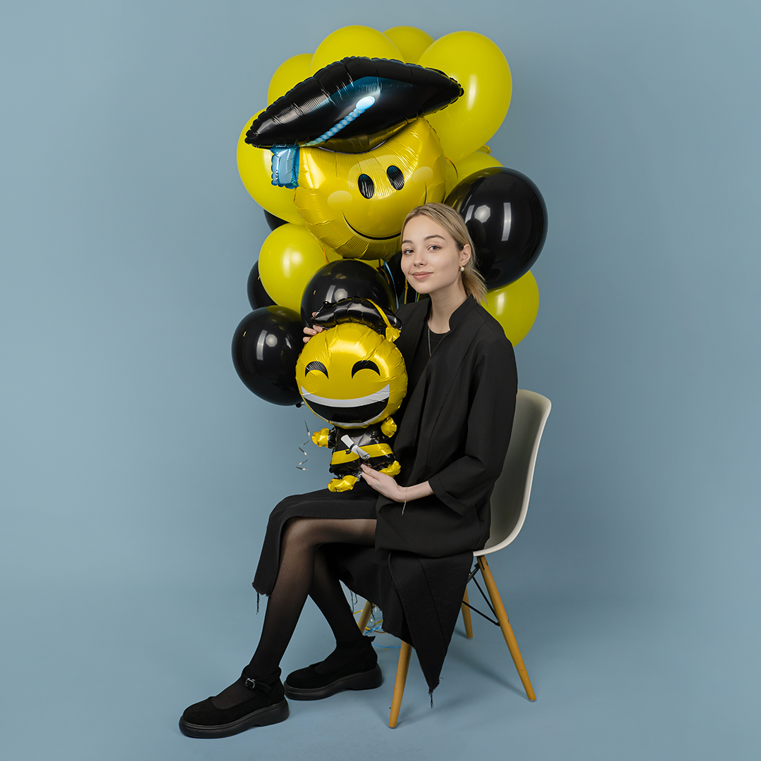 Шар (26''/66 см) Фигура, Смайл Выпускник (надув воздухом), 1 шт.