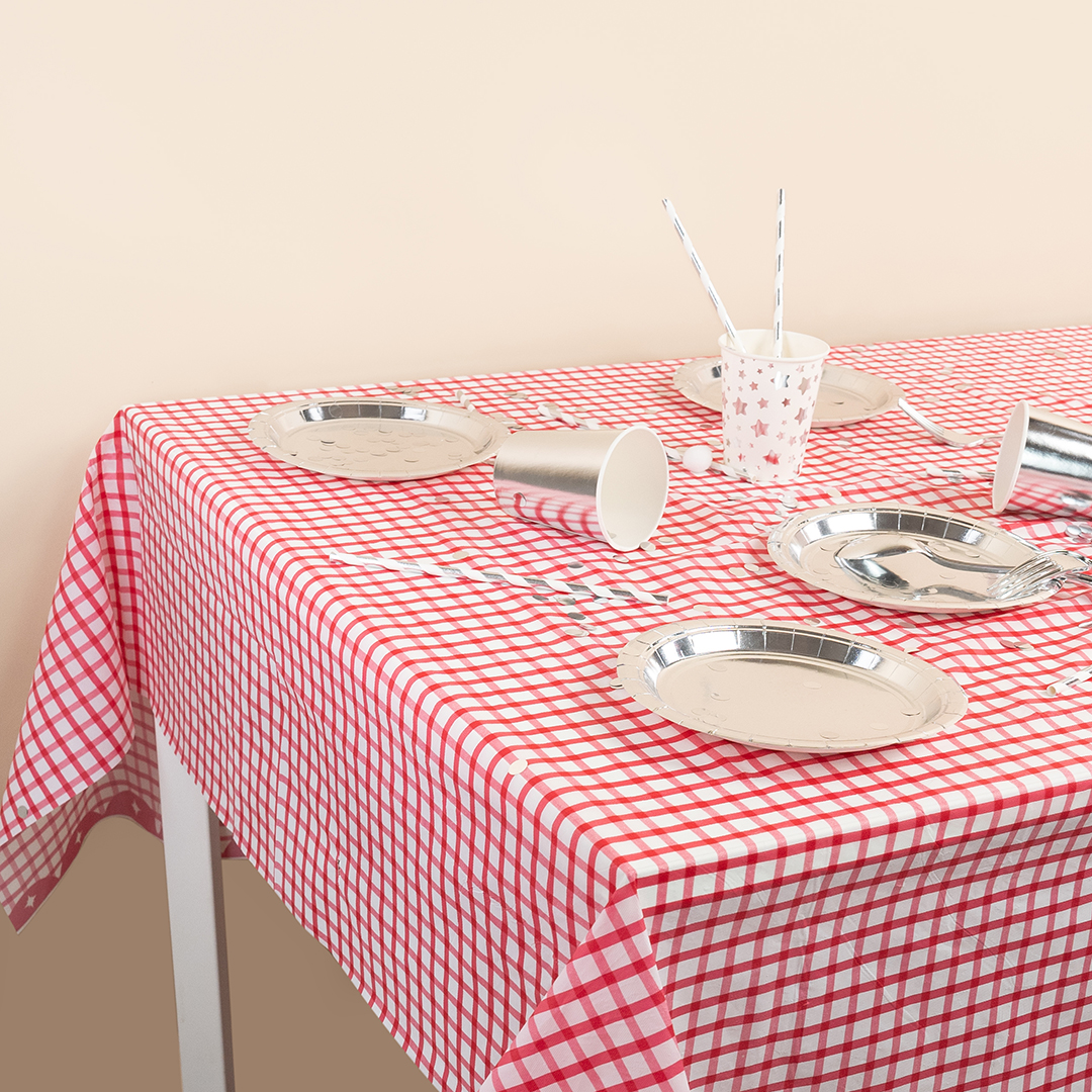 Скатерть одноразовая, Праздничные клеточки, Красный, 137*183 см, 1 шт.